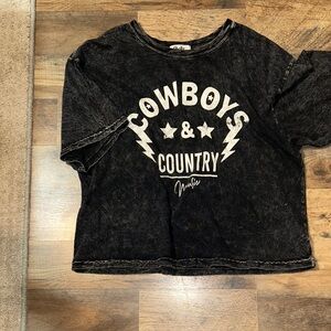 Rustee Cowboys & Country Women’s Black T-Shirt Crop Top